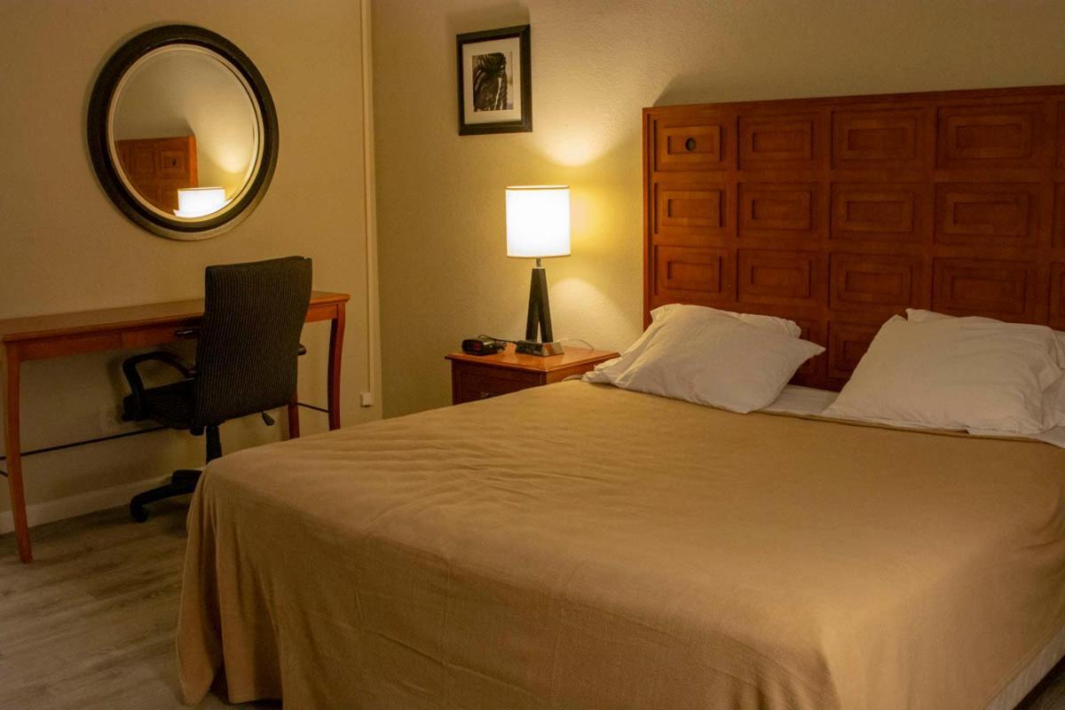 Southern Star Inn Murfreesboro Bagian luar foto